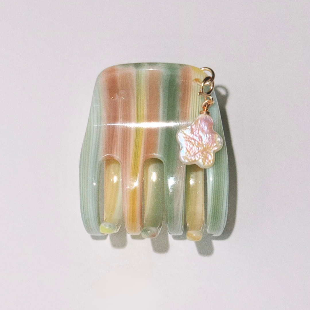 Small Hair Claw Clip — Taffy