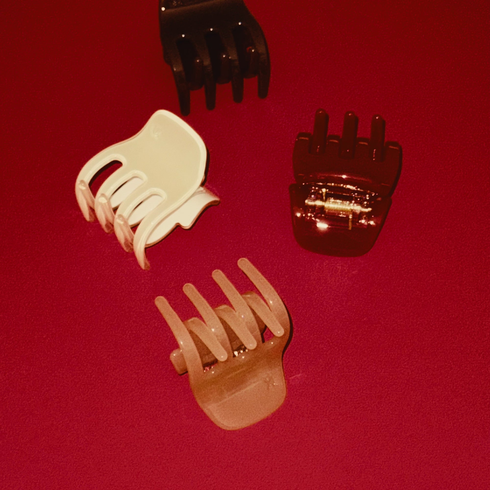 Small Hair Claw Clip — Latte