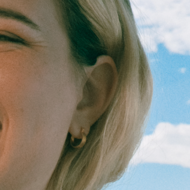 The Lee Ribbed Hoops are the perfect textured hoops for everyday wear. For those who like to see the beauty in the subtle details.